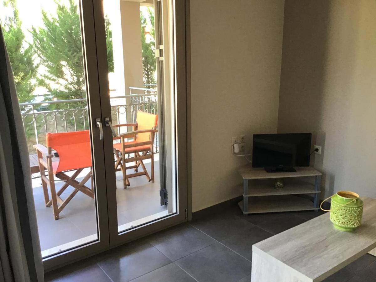 D'Angelos Apartments Karavomylos Ngoại thất bức ảnh
