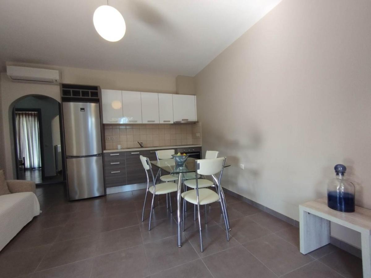 D'Angelos Apartments Karavomylos Ngoại thất bức ảnh