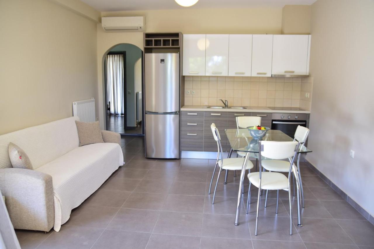 D'Angelos Apartments Karavomylos Ngoại thất bức ảnh