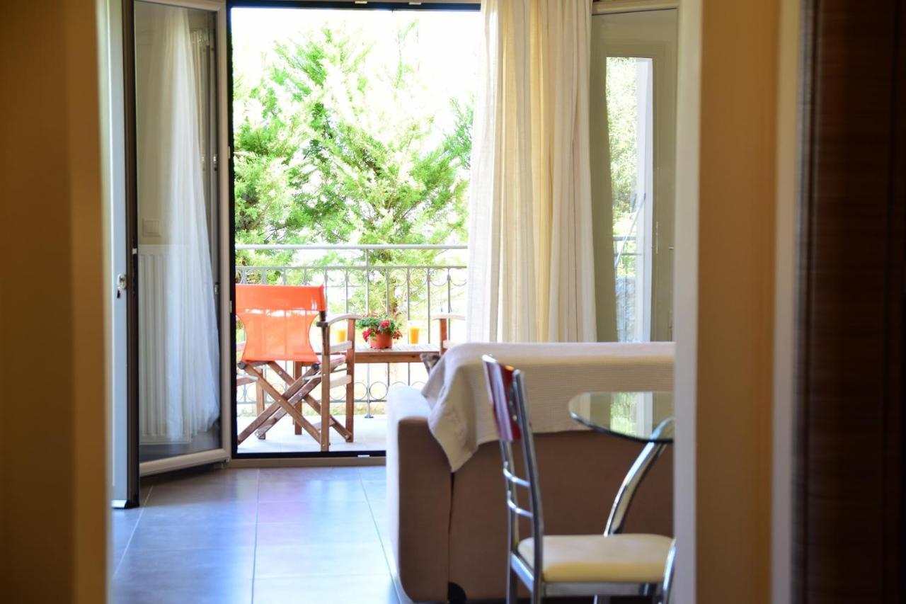 D'Angelos Apartments Karavomylos Ngoại thất bức ảnh