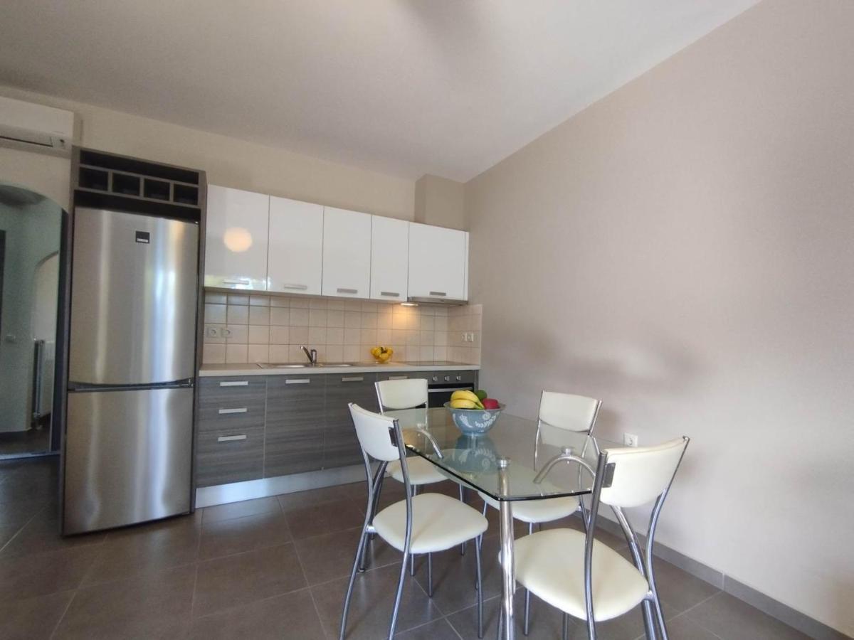 D'Angelos Apartments Karavomylos Ngoại thất bức ảnh