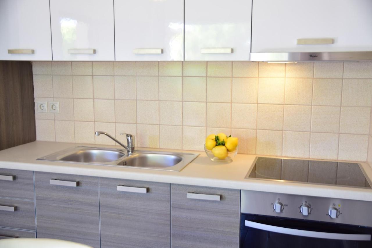 D'Angelos Apartments Karavomylos Ngoại thất bức ảnh